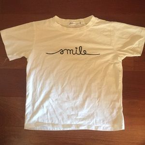 CUTE SMALL SMILE T-SHIRT IN CURSIVE (WHITE)